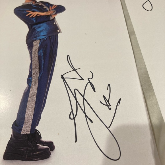 Signed Aja Duo Prints - Picture 7 of 7